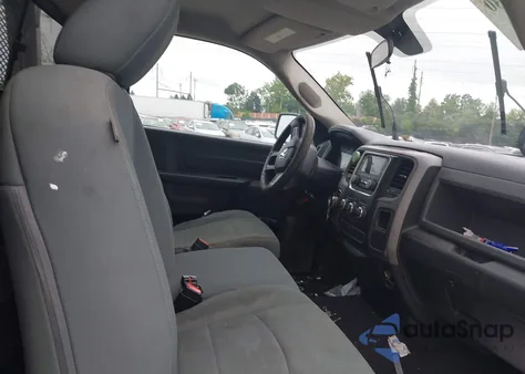 2016 Ram 1500 Tradesman z USA, uszkodzony, nr VIN 3C6JR7DG8GG352931